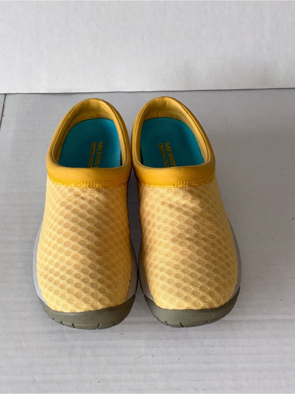 Women Shoes Subcategory Identification